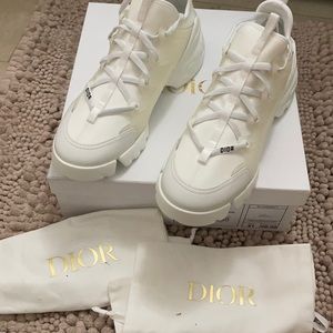 White Dior sneaker size 41